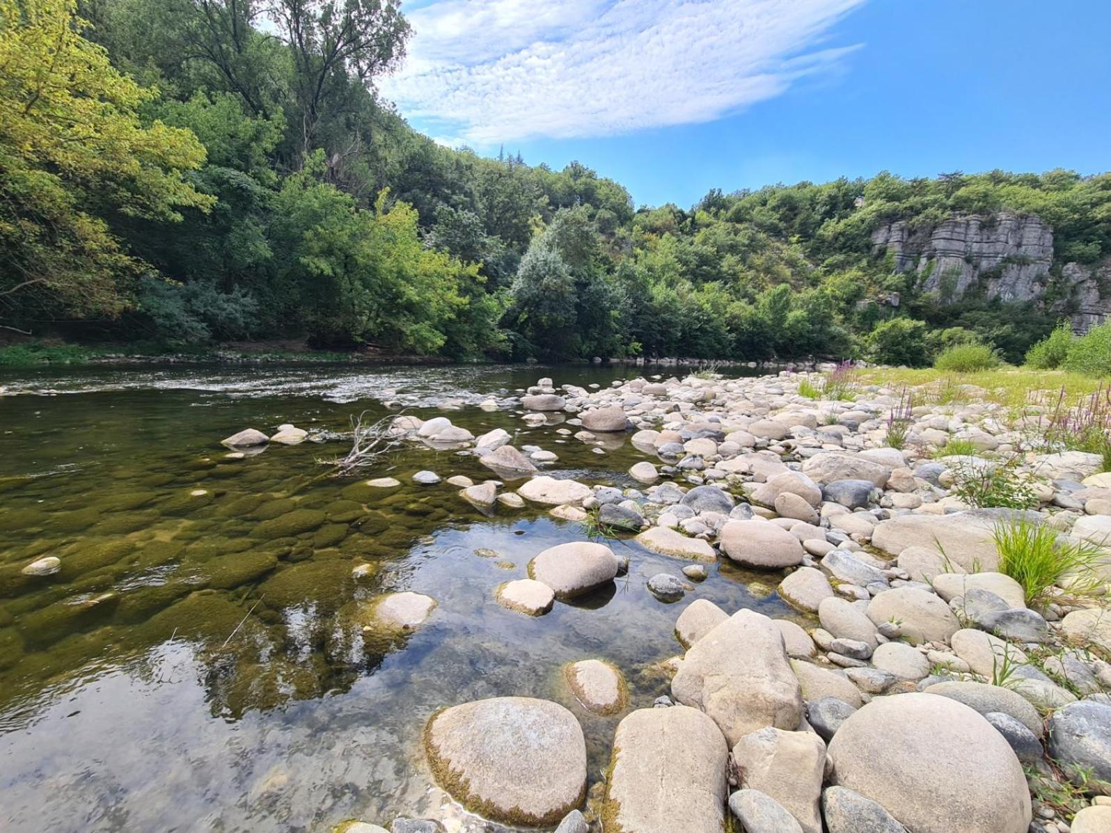 Le Servière Balazuc Esterno foto