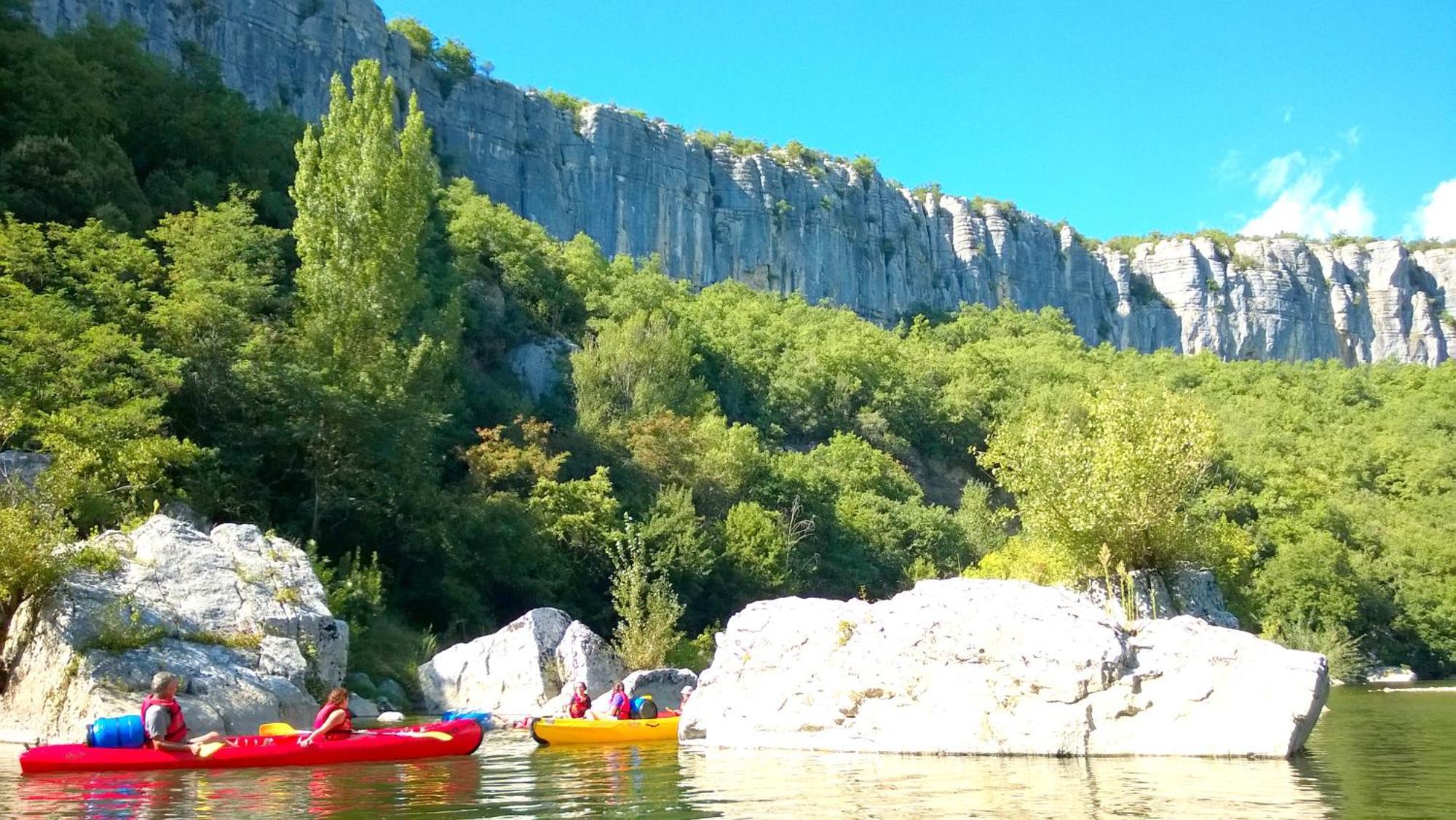 Le Servière Balazuc Esterno foto